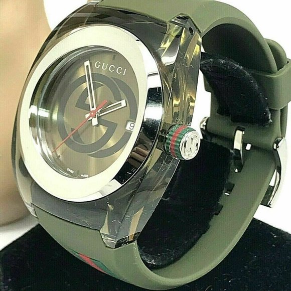 GUCCI SYNC YA137106 Green Rubber Band Men's Watch - Picture 2 of 12